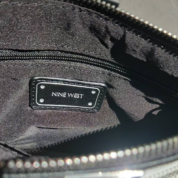 Nine West Black and White Clutch Wristlet - Picture 3 of 4